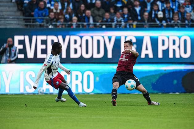 Jean Luc Dompe Hamburger SV, 07 , Oliver Villadsen 1 FC Nuernberg, 02 GER, Hamburger SV vs 1 FC Nuernberg, Football, 2 Bundesliga, Matchday 11, Season 2024 2025, 03 11 2024 DFL REGULATIONS PROHIBIT ANY USE OF PHOTOGRAPHS AS IMAGE SEQUENCES AND OR QUASI VIDEO GER, Hamburger SV vs 1 FC Nuernberg, Football, 2 Bundesliga, Matchday 11, Season 2024 2025, 03 11 2024 Hamburg Copyright: xEibner-Pressefoto MarcelxvonxFehrnx EP_MFN