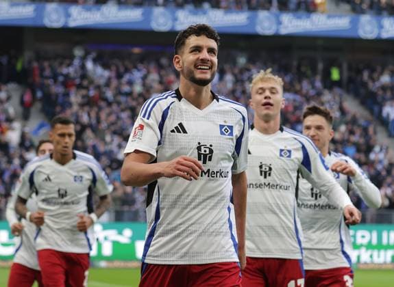 Goal celebration 1 0 Daniel Elfadli HSV Football, Men, Season 2024 2025, 2 BL, Volksparkstadion, Hamburger SV vs 1 FC Nuernberg DFL REGULATIONS PROHIBIT ANY USE OF PHOTOGRAPHS AS IMAGE SEQUENCES AND OR QUASI VIDEO