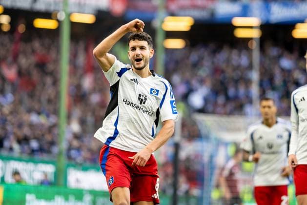 Hamburg, 3 November 2024 Football, 2 Bundesliga 2024 25, Hamburger SV 1 FC Nürnberg Daniel Elfadli Hamburger SV, 8 celebrates his goal for 1 0 DFL REGULATIONS PROHIBIT ANY USE OF PHOTOGRAPHS AS IMAGE SEQUENCES AND OR QUASI VIDEO