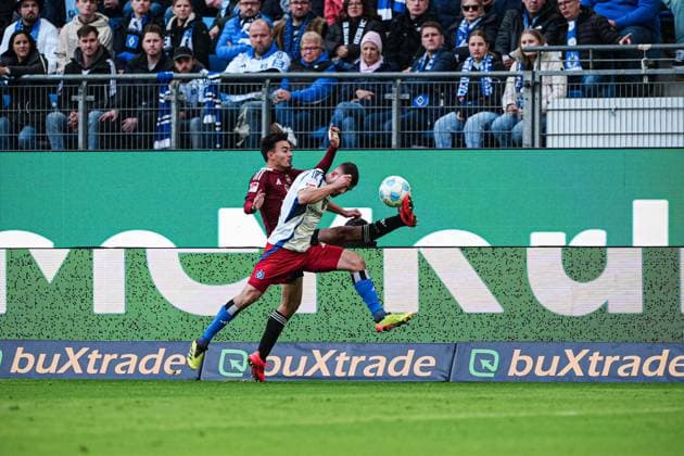 Jens Castrop 1 FC Nuernberg, 17 , Jean Luc Dompe Hamburger SV, 07 GER, Hamburger SV vs 1 FC Nuernberg, Football, 2 Bundesliga, Matchday 11, Season 2024 2025, 03 11 2024 DFL REGULATIONS PROHIBIT ANY USE OF PHOTOGRAPHS AS IMAGE SEQUENCES AND OR QUASI VIDEO GER, Hamburger SV vs 1 FC Nuernberg, Football, 2 Bundesliga, Matchday 11, Season 2024 2025, 03 11 2024 Hamburg Copyright: xEibner-Pressefoto MarcelxvonxFehrnx EP_MFN
