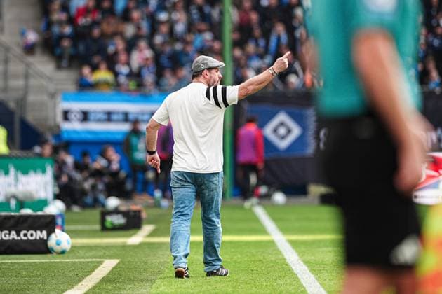 Steffen Baumgart Hambuger SV, Coach GER, Hamburger SV vs 1 FC Nuernberg, Football, 2 Bundesliga, Matchday 11, Season 2024 2025, 03 11 2024 DFL REGULATIONS PROHIBIT ANY USE OF PHOTOGRAPHS AS IMAGE SEQUENCES AND OR QUASI VIDEO GER, Hamburger SV vs 1 FC Nuernberg, Football, 2 Bundesliga, Matchday 11, Season 2024 2025, 03 11 2024 Hamburg Copyright: xEibner-Pressefoto MarcelxvonxFehrnx EP_MFN