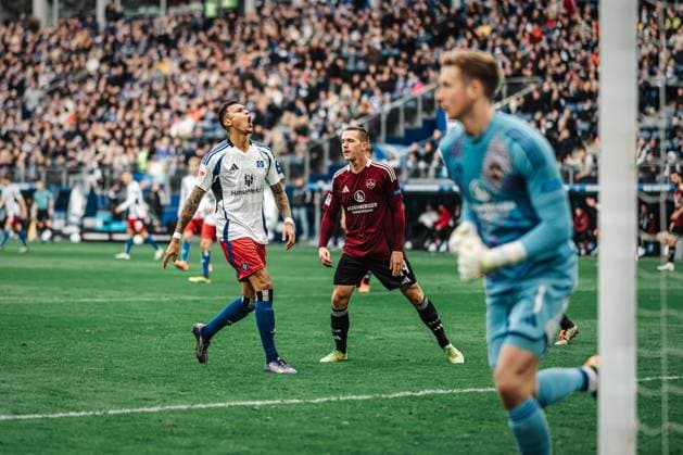 Soccer Men Season 2024 2025 2 Soccer Bundesliga 11 Matchday Hamburger SV vs 1 FC Nürnberg 03 11 2024 Davie Selke 27, HSV annoys Hamburg Volksparkstadion Hamburg Germany