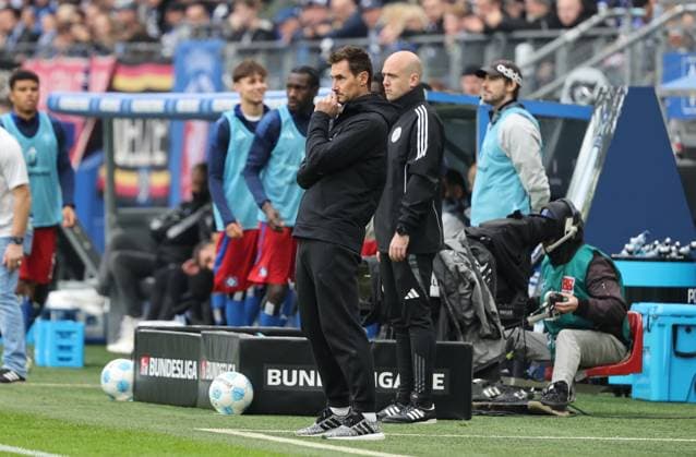 GER, 2 Liga, Hamburger SV vs 1 FC Nuernberg 03 11 2024, Volksparkstadion, Hamburg, GER, 2 Liga, Hamburger SV vs 1 FC Nuernberg in the picture picture shows Coaching zone Sideline Coaching area Technical zone Coach Miroslav Klose 1 FC Nuernberg nordphotoxGmbHx xTauchnitz nph00059