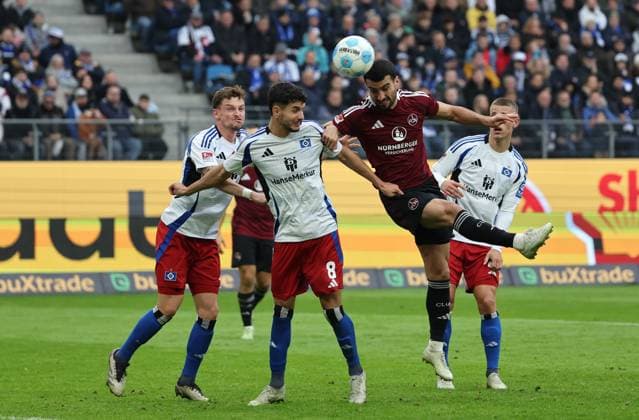 GER, 2 Liga, Hamburger SV vs 1 FC Nuernberg 03 11 2024, Volksparkstadion, Hamburg, GER, 2 Liga, Hamburger SV vs 1 FC Nuernberg in the picture picture shows duel header header duel between Daniel Elfadli Hamburger SV 08 and Mahir Emreli 1 FC Nuernberg 30 nordphotoxGmbHx xTauchnitz nph00059