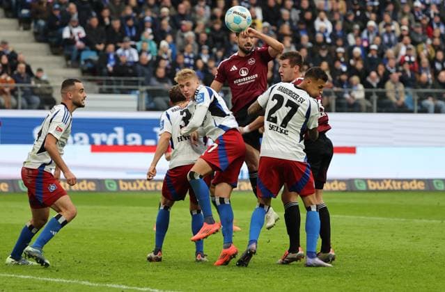GER, 2 Liga, Hamburger SV vs 1 FC Nuernberg 03 11 2024, Volksparkstadion, Hamburg, GER, 2 Liga, Hamburger SV vs 1 FC Nuernberg im Bild picture shows Kopfball Mahir Emreli 1 FC Nuernberg 30 nordphotoxGmbHx xTauchnitz nph00059