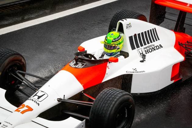 Formel 1, GP Brasilien in Sao Paulo, Lewis Hamilton fährt historisches Rennauto von Ayrton Senna Treino classificatório GP F1 Lenovo SP SÃO PAULO, SP - 03.11.2024: TREINO CLASSIFICATÓRIO GP F1 LENOVO SP - It takes place this Sunday (03) at the Interlagos racetrack, in the south of the capital of São Paulo, after being postponed due to the heavy rain that fell this Saturday (02), the qualifying training for the Formula 1 Lenovo Grand Prix of São Paulo 2024. In the photo, in homage to the former Brazilian driver Ayrton Senna. the driver, Lewis Hamilton 44, MERCEDES, drives the Mclaren MP4 5, of the two-time World Championship, WM, Weltmeisterschaft (Photo: Aloisio Mauricio Fotoarena) x2645158x AloisioxMauricio
