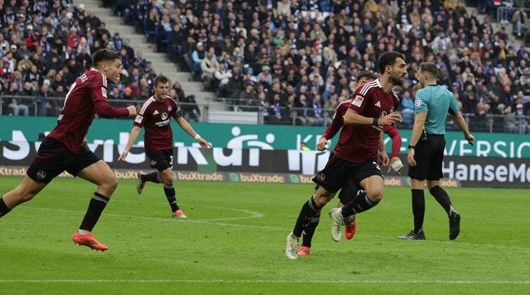 torjubel 1 1 Mahir Emreli 1 FC Nuernberg Football, Men, Season 2024 2025, 2 BL, Volksparkstadion, Hamburger SV vs 1 FC Nuernberg DFL REGULATIONS PROHIBIT ANY USE OF PHOTOGRAPHS AS IMAGE SEQUENCES AND OR QUASI VIDEO