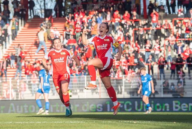 Soccer, Women, Season 2024 2025, 2 Bundesliga 9 Matchday , 1 FC Union Berlin SV Meppen, f l Dina Orschmann 1 FC Union , Lisa Heiseler 1 FC Union , Cheering after goal to 1 1, 03 11 2024, Copyright: xSebastianxRäppold MatthiasxKochx