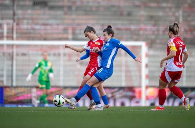 Soccer, Women, Season 2024 2025, 2 Bundesliga 9 Matchday , 1 FC Union Berlin SV Meppen, f l Celine Frank 1 FC Union , Nina Kossen SV Meppen , Lisa Heiseler 1 FC Union , 03 11 2024, Copyright: xSebastianxRäppold MatthiasxKochx