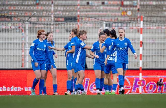 Soccer, Women, Season 2024 2025, 2 Bundesliga 9 Matchday , 1 FC Union Berlin SV Meppen, Meppen celebrates after goal to 0 1 by Laura Bröring SV Meppen , 03 11 2024, Copyright: xSebastianxRäppold MatthiasxKochx