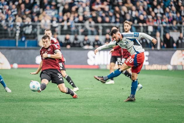 Soccer Men Season 2024 2025 2 Soccer Bundesliga 11 Matchday Hamburger SV vs 1 FC Nürnberg 03 11 2024 Marco Richter 20, HSV at goal Hamburg Volksparkstadion Hamburg Germany