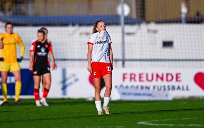 Mia Scholle SC Freiburg II is disappointed, 2 Frauen Bundesliga, 1 FC Nuernberg vs SC Freiburg II, Sportpark Valznerweiher on November 03, 2024 in Nuremberg, Germany Photo by Silas Schueller DeFodi Images Mia Scholle SC Freiburg II looks dejected, 2 Frauen Bundesliga, 1 FC Nuernberg vs SC Freiburg II, Sportpark Valznerweiher on November 3, 2024 in Nuremberg, Germany Photo by Silas Schueller DeFodi Images not used in POL SRB CRO FRA GBR NED ITA USA Defodi 121 121 FCNSCF 20241103 264 Defodi-121 not used in POL SRB CRO FRA GBR NED ITA USA