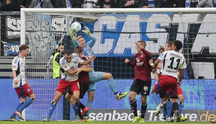Jan Reichert 1 FC Nuernberg Football, Men, Season 2024 2025, 2 BL, Volksparkstadion, Hamburger SV vs 1 FC Nuernberg, 1 1 DFL REGULATIONS PROHIBIT ANY USE OF PHOTOGRAPHS AS IMAGE SEQUENCES AND OR QUASI VIDEO