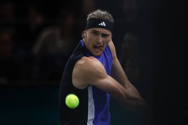 ROLEX PARIS MASTERS TENNIS 2024 Paris, 03 11 2024 Final, Alexander Zverev GER Ugo Humbert FRA v l Alexander Zverev GER plays a backhand Copyright: AntonioxBorga