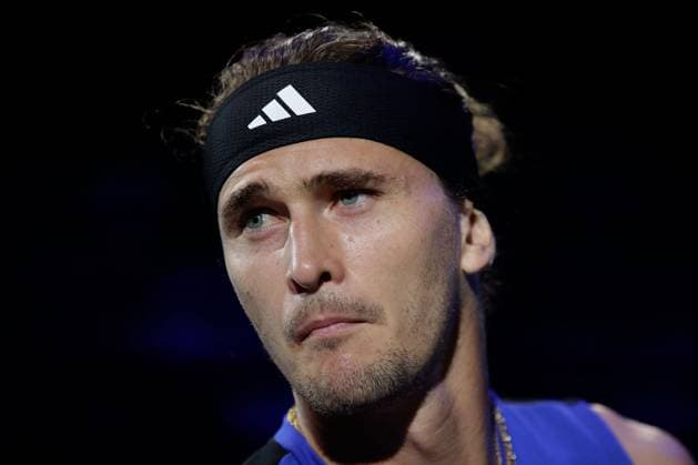 ROLEX PARIS MASTERS TENNIS 2024 Paris, 03 11 2024 Final, Alexander Zverev GER Ugo Humbert FRA v l Alexander Zverev GER pensive Copyright: AntonioxBorga