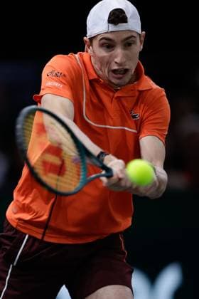 ROLEX PARIS MASTERS TENNIS 2024 Paris, 03 11 2024 Final, Alexander Zverev GER Ugo Humbert FRA v l Ugo Humbert FRA plays a backhand Copyright: AntonioxBorga