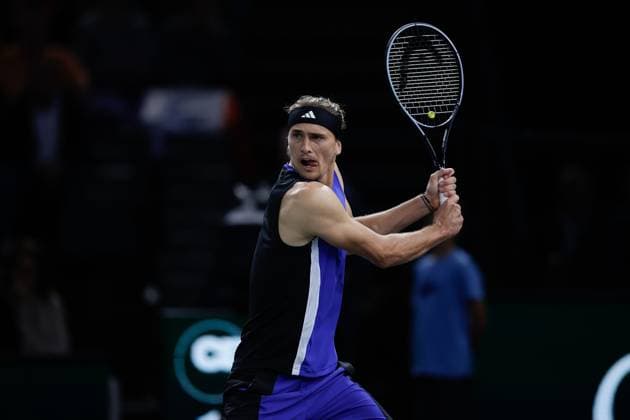 ROLEX PARIS MASTERS TENNIS 2024 Paris, 03 11 2024 Final, Alexander Zverev GER Ugo Humbert FRA v l Alexander Zverev GER concentrated Copyright: AntonioxBorga