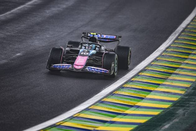 10 GASLY Pierre (fra), Alpine F1 Team A524, action during the Formula 1 Grande Premio de Sao Paulo 2024, 21th round of the 2024 Formula One World Championship, WM, Weltmeisterschaft from November 1 to 3, 2024 on the Interlagos Circuit, in Sao Paulo, Brazil - F1 - SAO PAULO GRAND PRIX 2024 DPPI Panoramic  241103_R21_BRASILE_DP_XB3_3758