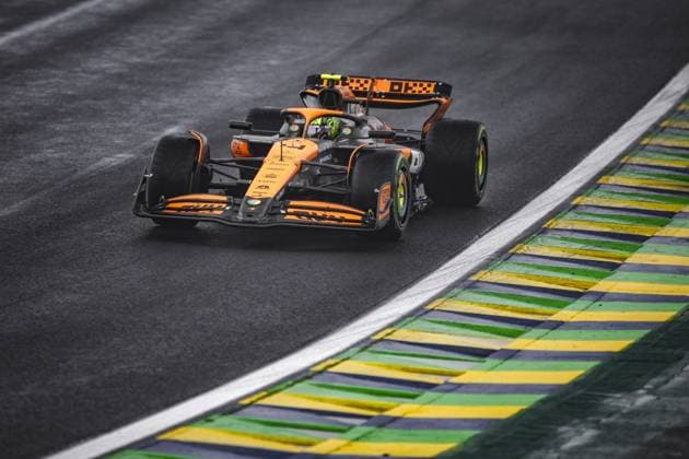 04 NORRIS Lando (gbr), McLaren F1 Team MCL38, action during the Formula 1 Grande Premio de Sao Paulo 2024, 21th round of the 2024 Formula One World Championship, WM, Weltmeisterschaft from November 1 to 3, 2024 on the Interlagos Circuit, in Sao Paulo, Brazil - F1 - SAO PAULO GRAND PRIX 2024 DPPI Panoramic  241103_R21_BRASILE_DP_XB3_3738