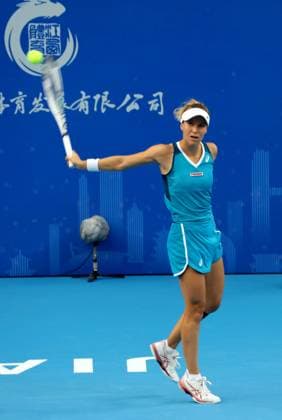China Jiujiang WTA, Tennis Damen Jiangxi Open Viktorija Golubic of Switzerland returns a hit to Rebecca Sramkova of Slovakia during the final of the WTA Jiangxi Open in Jiujiang city in central China s Jiangxi province Sunday, Nov. 03, 2024. Golubic beat Sramkova by 6-3, 7-5., Credit:FEATURECHINA Avalon CHINA, JIANGXI, JIUJIANG  Copyright: xFEATURECHINAx xAvalonx 0777791915st