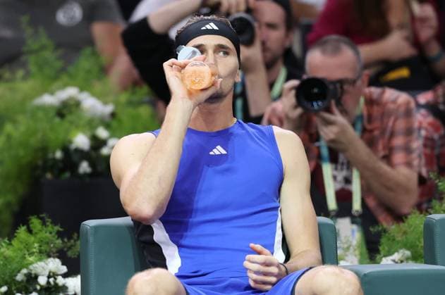 ROLEX PARIS MASTERS TENNIS 2024 Thierry Larret Maxppp. Tennis. Rolex Paris Masters. Accorhotels Arena, Paris (75), le 3 Novembre 2024. Finale : Alexander ZVEREV (GER) vs Ugo HUMBERT (FRA). Paris (75) ACCORHOTELS ARENA ILE DE FRANCE FRANCE  Copyright: xMAXPPPxThierryxLarretx TL_20241103_1007 0777793977st
