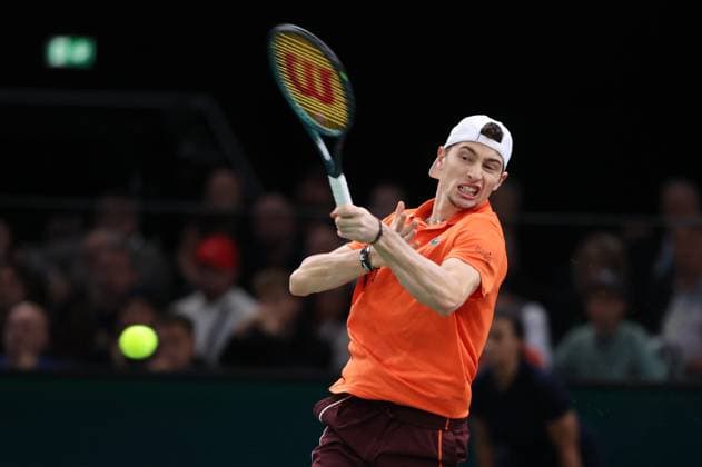 ROLEX PARIS MASTERS TENNIS 2024 Thierry Larret Maxppp. Tennis. Rolex Paris Masters. Accorhotels Arena, Paris (75), le 3 Novembre 2024. Finale : Alexander ZVEREV (GER) vs Ugo HUMBERT (FRA). Paris (75) ACCORHOTELS ARENA ILE DE FRANCE FRANCE  Copyright: xMAXPPPxThierryxLarretx TL_20241103_1009 0777793981st