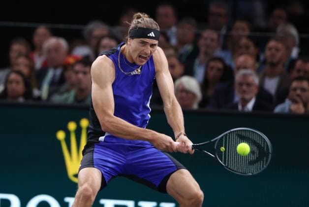 ROLEX PARIS MASTERS TENNIS 2024 Thierry Larret Maxppp. Tennis. Rolex Paris Masters. Accorhotels Arena, Paris (75), le 3 Novembre 2024. Finale : Alexander ZVEREV (GER) vs Ugo HUMBERT (FRA). Paris (75) ACCORHOTELS ARENA ILE DE FRANCE FRANCE  Copyright: xMAXPPPxThierryxLarretx TL_20241103_1011 0777794016st