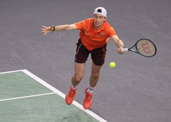 ROLEX PARIS MASTERS TENNIS 2024 Thierry Larret Maxppp. Tennis. Rolex Paris Masters. Accorhotels Arena, Paris (75), le 3 Novembre 2024. Finale : Alexander ZVEREV (GER) vs Ugo HUMBERT (FRA). Paris (75) ACCORHOTELS ARENA ILE DE FRANCE FRANCE  Copyright: xMAXPPPxThierryxLarretx TL_20241103_1029 0777794056st