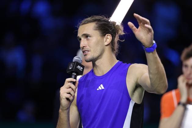 ROLEX PARIS MASTERS TENNIS 2024 Thierry Larret Maxppp. Tennis. Rolex Paris Masters. Accorhotels Arena, Paris (75), le 3 Novembre 2024. Finale : Alexander ZVEREV (GER) vs Ugo HUMBERT (FRA). Paris (75) ACCORHOTELS ARENA ILE DE FRANCE FRANCE  Copyright: xMAXPPPxThierryxLarretx TL_20241103_1050 0777794222st