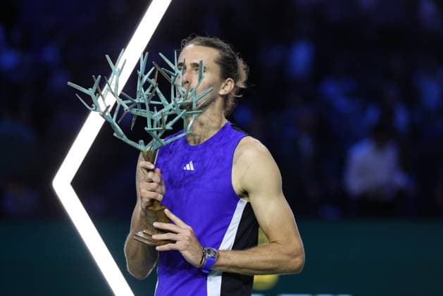 ROLEX PARIS MASTERS TENNIS 2024 Thierry Larret Maxppp. Tennis. Rolex Paris Masters. Accorhotels Arena, Paris (75), le 3 Novembre 2024. Finale : Alexander ZVEREV (GER) vs Ugo HUMBERT (FRA). Paris (75) ACCORHOTELS ARENA ILE DE FRANCE FRANCE  Copyright: xMAXPPPxThierryxLarretx TL_20241103_1057 0777794252st
