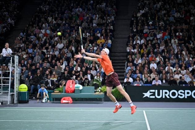 Final Of The Rolex Paris Masters French tennis player, Ugo Humbert, loses the final of the Rolex Paris Masters 2024 against Alexander Zverev on November 3, 2024. Photo by Tomas Stevens ABACAPRESS.COM Paris France  Copyright: xStevensxTomas ABACAx