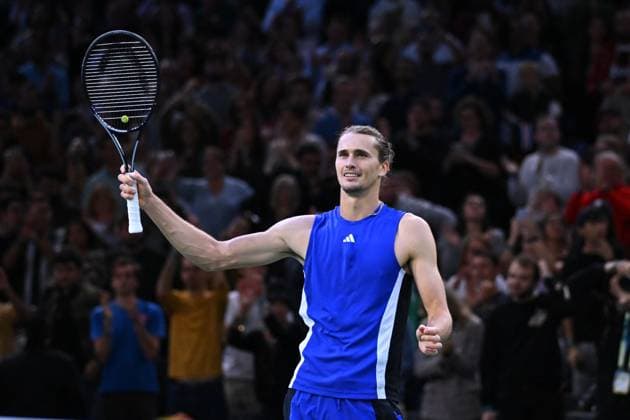 Final Of The Rolex Paris Masters Alexander Zverev (GER) wins his first Rolex Paris Masters defeating Ugo Humbert (FRA) at the 2024 Rolex Paris Masters at the Accor Arena in Paris, France, on November 3, 2024. Photo by Corinne Dubreuil ABACAPRESS.COM Paris France  Copyright: xDubreuilxCorinne ABACAx