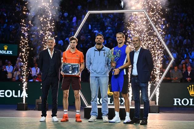 Final Of The Rolex Paris Masters Swimmer Floran Manodou with Alexander Zverev (GER) posing with his trophy next to Ugo Humbert (FRA) at the 2024 Rolex Paris Masters at the Accor Arena in Paris, France, on November 3, 2024. Photo by Corinne Dubreuil ABACAPRESS.COM Paris France  Copyright: xDubreuilxCorinne ABACAx