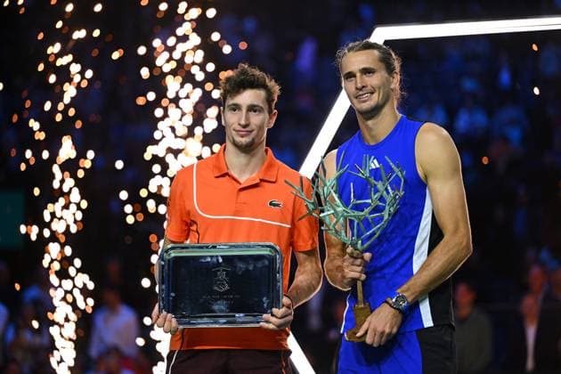 Final Of The Rolex Paris Masters Alexander Zverev (GER) poses with his trophy next to Ugo Humbert (FRA) at the 2024 Rolex Paris Masters at the Accor Arena in Paris, France, on November 3, 2024. Photo by Corinne Dubreuil ABACAPRESS.COM Paris France  Copyright: xDubreuilxCorinne ABACAx