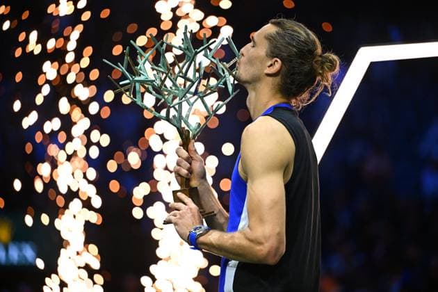 Final Of The Rolex Paris Masters Alexander Zverev (GER) wins his first Rolex Paris Masters defeating Ugo Humbert (FRA) at the 2024 Rolex Paris Masters at the Accor Arena in Paris, France, on November 3, 2024. Photo by Corinne Dubreuil ABACAPRESS.COM Paris France  Copyright: xDubreuilxCorinne ABACAx