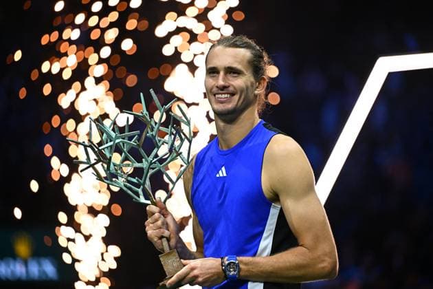 Final Of The Rolex Paris Masters Alexander Zverev (GER) wins his first Rolex Paris Masters defeating Ugo Humbert (FRA) at the 2024 Rolex Paris Masters at the Accor Arena in Paris, France, on November 3, 2024. Photo by Corinne Dubreuil ABACAPRESS.COM Paris France  Copyright: xDubreuilxCorinne ABACAx