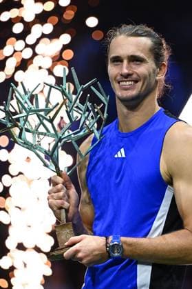Final Of The Rolex Paris Masters Alexander Zverev (GER) wins his first Rolex Paris Masters defeating Ugo Humbert (FRA) at the 2024 Rolex Paris Masters at the Accor Arena in Paris, France, on November 3, 2024. Photo by Corinne Dubreuil ABACAPRESS.COM Paris France  Copyright: xDubreuilxCorinne ABACAx