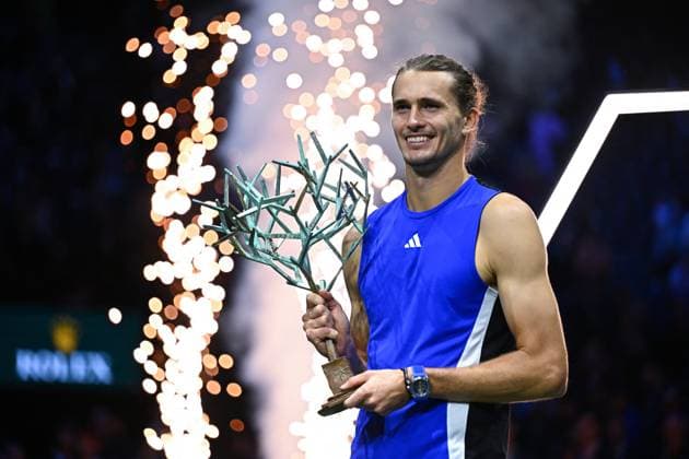 Final Of The Rolex Paris Masters Alexander Zverev (GER) wins his first Rolex Paris Masters defeating Ugo Humbert (FRA) at the 2024 Rolex Paris Masters at the Accor Arena in Paris, France, on November 3, 2024. Photo by Corinne Dubreuil ABACAPRESS.COM Paris France  Copyright: xDubreuilxCorinne ABACAx