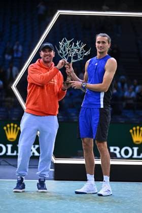 Final Of The Rolex Paris Masters Alexander Zverev (GER) wins his first Rolex Paris Masters defeating Ugo Humbert (FRA) at the 2024 Rolex Paris Masters at the Accor Arena in Paris, France, on November 3, 2024. Photo by Corinne Dubreuil ABACAPRESS.COM Paris France  Copyright: xDubreuilxCorinne ABACAx