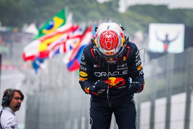 VERSTAPPEN Max (ned), Red Bull Racing RB20, portrait during the Formula 1 Grande Premio de Sao Paulo 2024, 21th round of the 2024 Formula One World Championship, WM, Weltmeisterschaft from November 1 to 3, 2024 on the Interlagos Circuit, in Sao Paulo, Brazil - F1 - SAO PAULO GRAND PRIX 2024 DPPI Panoramic  241103_R21_BRASILE_DP_AV3_1953