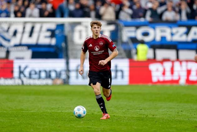 Hamburg, 3 November 2024 Football, 2 Bundesliga 2024 25, Hamburger SV 1 FC Nürnberg Finn Jeltsch 1 FC Nürnberg, 4 DFL REGULATIONS PROHIBIT ANY USE OF PHOTOGRAPHS AS IMAGE SEQUENCES AND OR QUASI VIDEO
