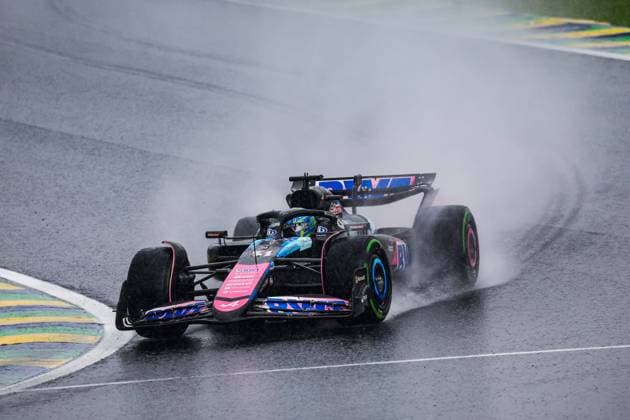 31 OCON Esteban (fra), Alpine F1 Team A524, action during the Formula 1 Grande Premio de Sao Paulo 2024, 21th round of the 2024 Formula One World Championship, WM, Weltmeisterschaft from November 1 to 3, 2024 on the Interlagos Circuit, in Sao Paulo, Brazil - F1 - SAO PAULO GRAND PRIX 2024 DPPI Panoramic  241103_R21_BRASILE_DP_FGDN1390