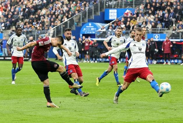03 11 2024 Soccer Season 2024 2025 2 Soccer Bundesliga 11 Matchday Hamburger SV HSV 1 FC Nürnberg FCN Club Sportfoto Zink DaMa xdaxmax DFL regulations prohibit any use of photographs as image sequences and or quasi video only for editorial use Oliver Villadsen 2, 1 FC Nürnberg FCN with goal shot