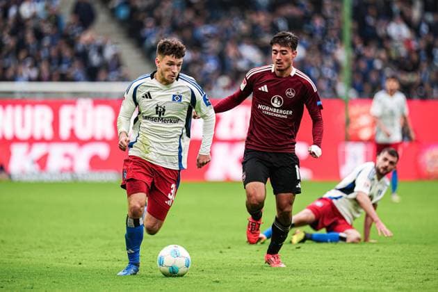 Noah Katterbach Hamburger SV, 33 , Jens Castrop 1 FC Nuernberg, 17 GER, Hamburger SV vs 1 FC Nuernberg, Football, 2 Bundesliga, Matchday 11, Season 2024 2025, 03 11 2024 DFL REGULATIONS PROHIBIT ANY USE OF PHOTOGRAPHS AS IMAGE SEQUENCES AND OR QUASI VIDEO GER, Hamburger SV vs 1 FC Nuernberg, Football, 2 Bundesliga, Matchday 11, Season 2024 2025, 03 11 2024 Hamburg Copyright: xEibner-Pressefoto MarcelxvonxFehrnx EP_MFN