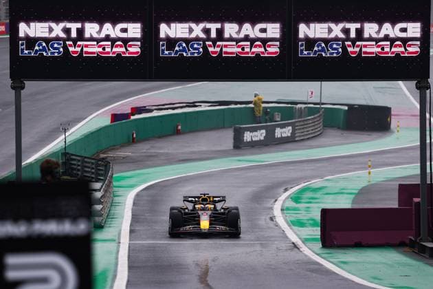 01 VERSTAPPEN Max (nld), Red Bull Racing RB20, action during the Formula 1 Grande Premio de Sao Paulo 2024, 21th round of the 2024 Formula One World Championship, WM, Weltmeisterschaft from November 1 to 3, 2024 on the Interlagos Circuit, in Sao Paulo, Brazil - F1 - SAO PAULO GRAND PRIX 2024 DPPI Panoramic  241103_R21_BRASILE_DP_AV3_1859