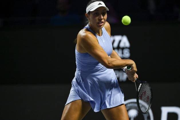 WTA, Tennis Damen Finals 2024 - Day 2 RIYADH, SAUDI ARABIA - NOVEMBER 03: Jessica Pegula of USA during her match against Coco Gauff on day 2 of the 2024 WTA Finals, part of the Hologic WTA Tour, held at King Saud University Indoor Arena on November 03, 2024, in Riyadh, Saudi Arabia. Riyadh Saudi Arabia  Copyright: xArturxWidakx originalFilename:widak-wtafinal241103_npawY.jpg