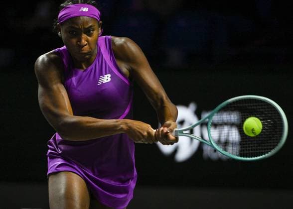 WTA, Tennis Damen Finals 2024 - Day 2 RIYADH, SAUDI ARABIA - NOVEMBER 03: Coco Gauff of USA during her match against Jessica Pegula of USA on day 2 of the 2024 WTA Finals, part of the Hologic WTA Tour, held at King Saud University Indoor Arena on November 03, 2024, in Riyadh, Saudi Arabia. Riyadh Saudi Arabia  Copyright: xArturxWidakx originalFilename:widak-wtafinal241103_npn7W.jpg