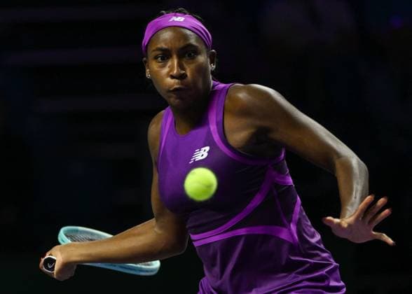 WTA, Tennis Damen Finals 2024 - Day 2 RIYADH, SAUDI ARABIA - NOVEMBER 03: Coco Gauff of USA during her match against Jessica Pegula of USA on day 2 of the 2024 WTA Finals, part of the Hologic WTA Tour, held at King Saud University Indoor Arena on November 03, 2024, in Riyadh, Saudi Arabia. Riyadh Saudi Arabia  Copyright: xArturxWidakx originalFilename:widak-wtafinal241103_npoaE.jpg