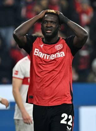 01 11 2024, xjrdrx, Soccer 1 Bundesliga, Bayer 04 Leverkusen VfB Stuttgart emspor, v l Victor Boniface Bayer Leverkusen DFL DFB REGULATIONS PROHIBIT ANY USE OF PHOTOGRAPHS as IMAGE SEQUENCES and or QUASI VIDEO Leverkusen