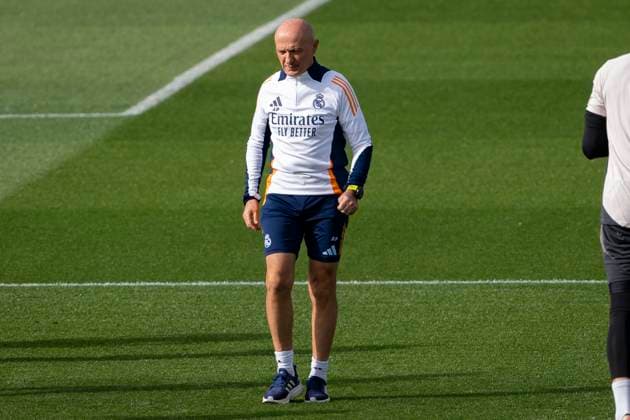 Champions League 2024 25 League Phase MD4: Real Madrid Training Session and press conference, PK, Pressekonferenz Antonio Pintus, athletic trainer of Real Madrid, seen during the UEFA Champions League 2024 25 League Phase MD4 training and press conference at Ciudad Real Madrid on November 4, 2024 in Madrid, Spain. Valdebebas Ciudad Real Madrid Madrid Spain Copyright: xAlbertoxGardinx AGardin_20241104_Football_Champions_Real_Madrid_PC_046